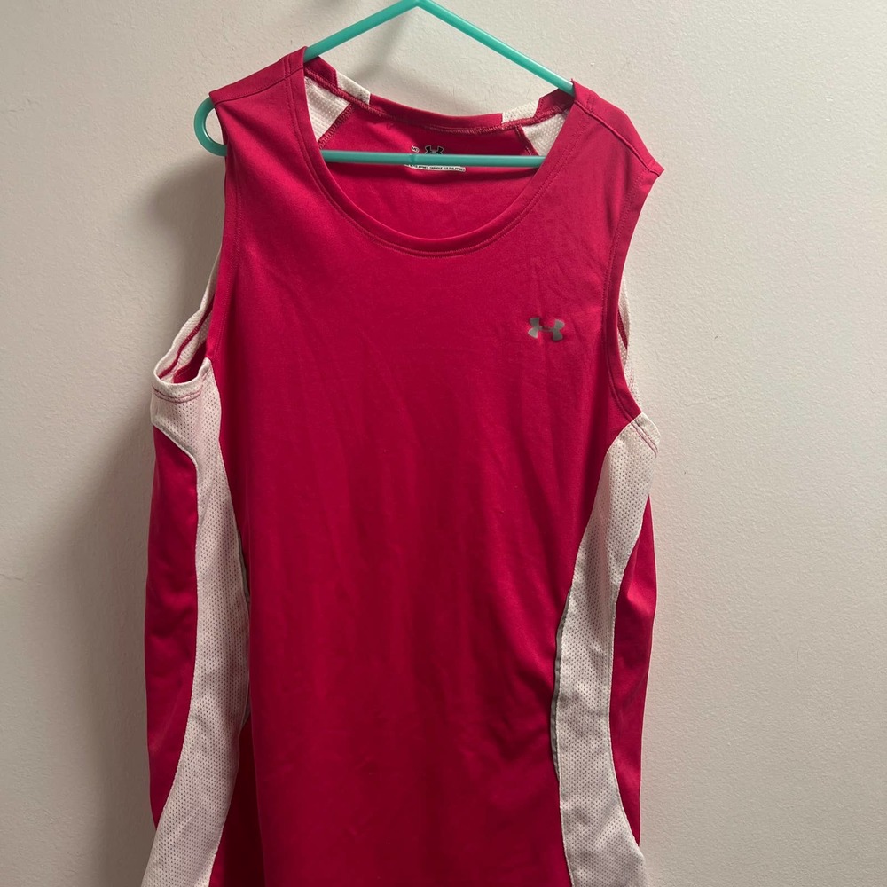 * Woman’s Pink Under Armour  Top